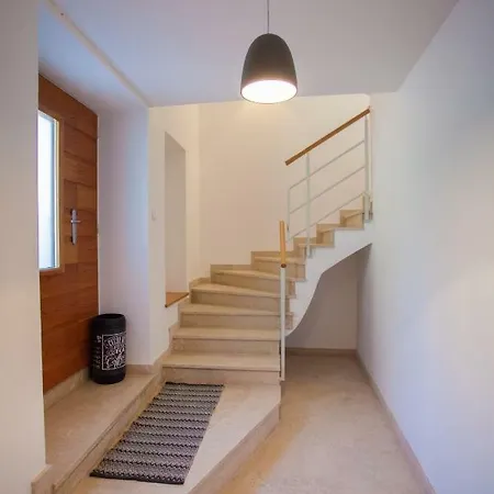 Casa Tonina *